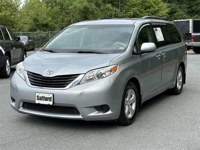 2014 Toyota Sienna LE