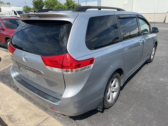 2014 Toyota Sienna LE