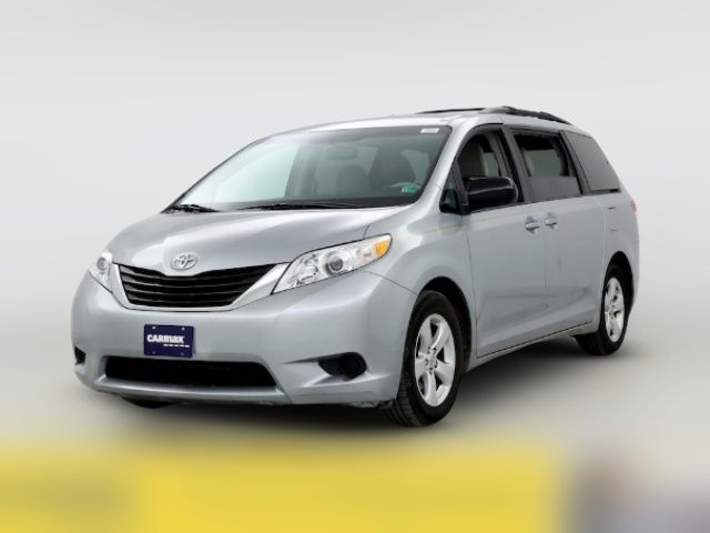 2014 Toyota Sienna LE