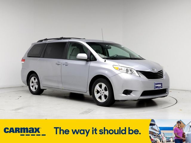 2014 Toyota Sienna LE