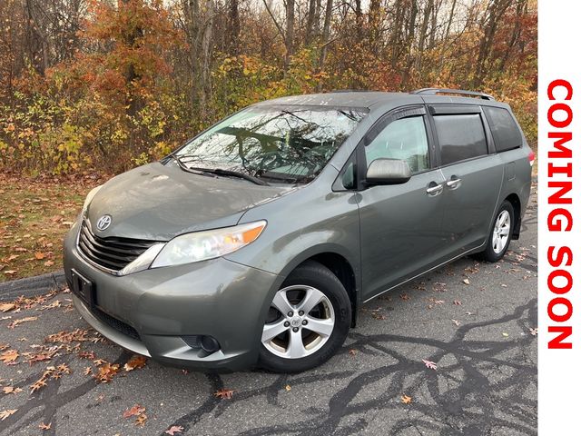 2014 Toyota Sienna LE