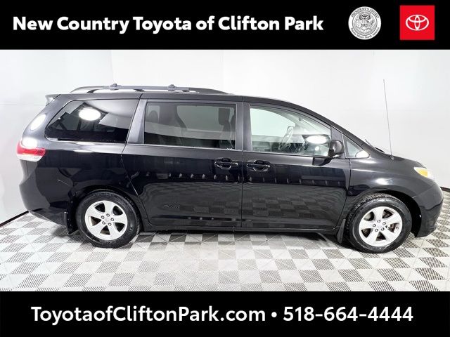 2014 Toyota Sienna 