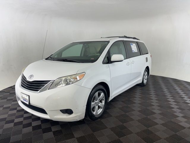 2014 Toyota Sienna LE