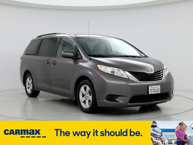 2014 Toyota Sienna LE