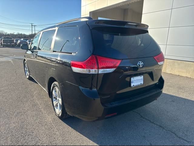 2014 Toyota Sienna LE