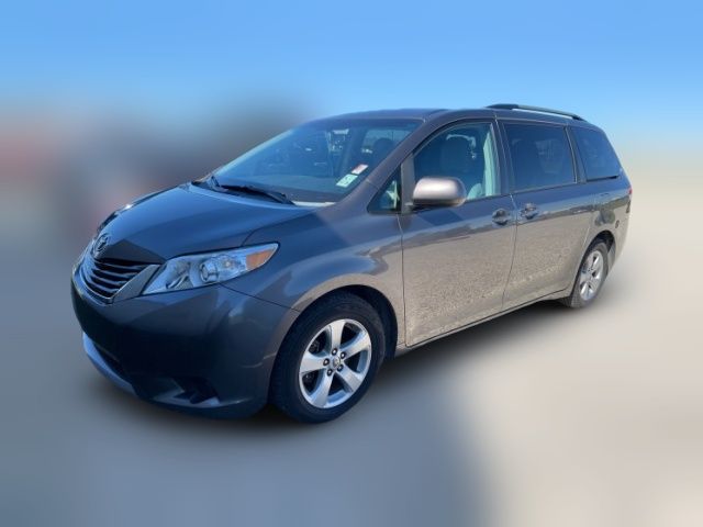 2014 Toyota Sienna LE