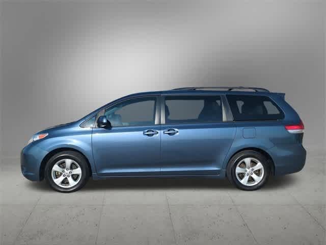 2014 Toyota Sienna LE