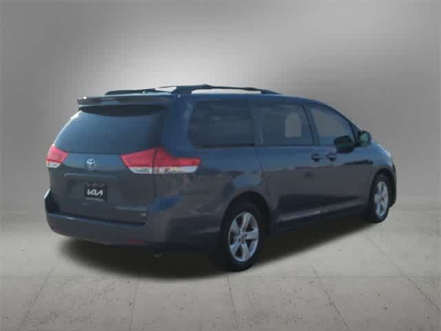 2014 Toyota Sienna LE