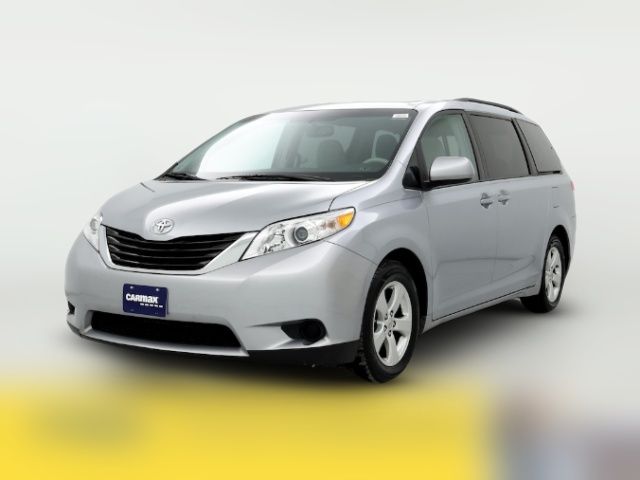 2014 Toyota Sienna LE