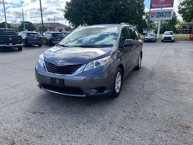 2014 Toyota Sienna LE