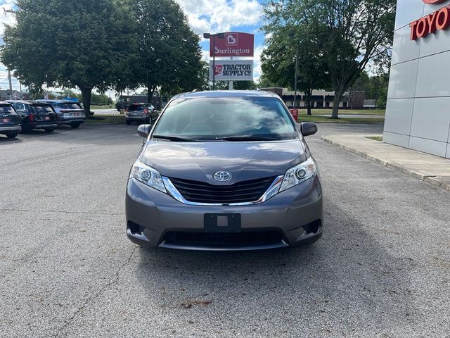 2014 Toyota Sienna LE