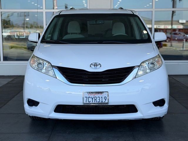 2014 Toyota Sienna LE