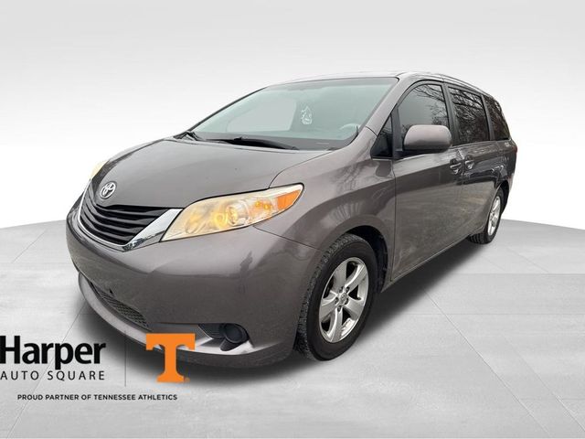 2014 Toyota Sienna LE