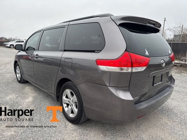 2014 Toyota Sienna LE