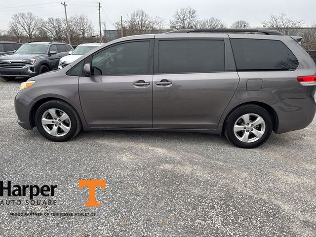 2014 Toyota Sienna LE