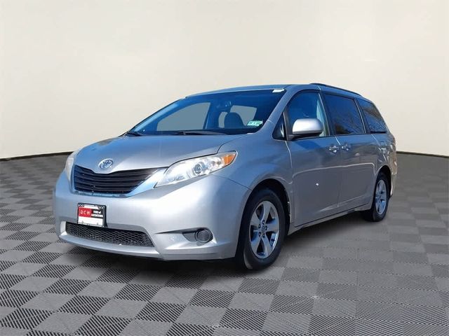 2014 Toyota Sienna LE