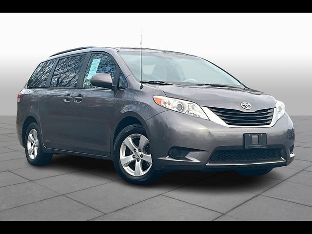 2014 Toyota Sienna LE