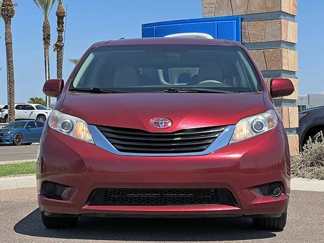 2014 Toyota Sienna LE