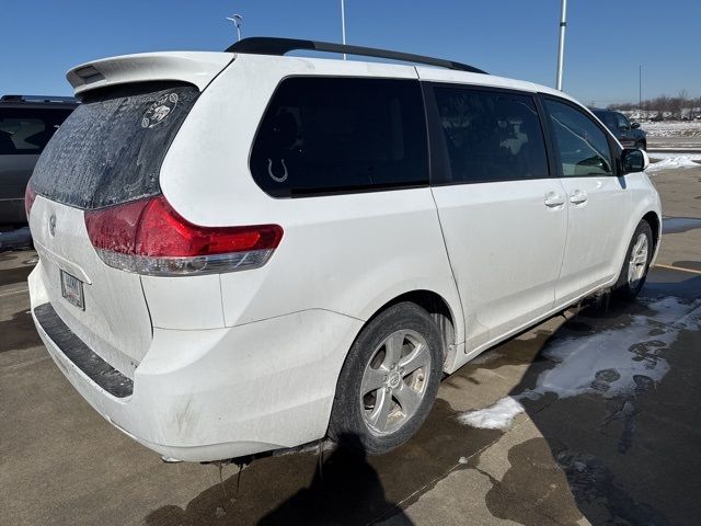 2014 Toyota Sienna LE