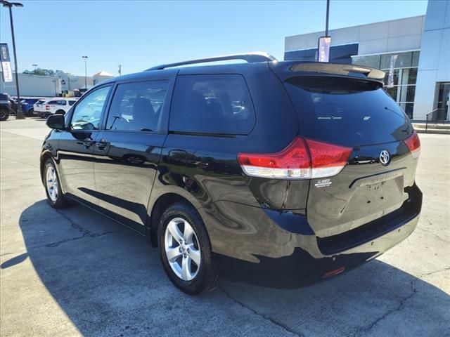 2014 Toyota Sienna LE