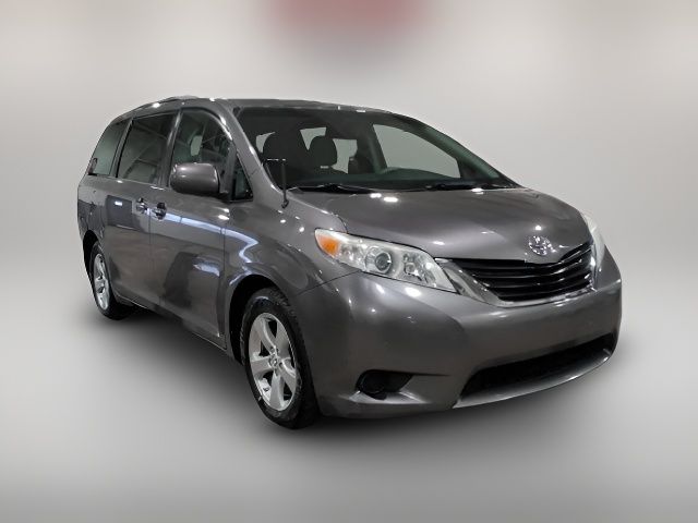 2014 Toyota Sienna 