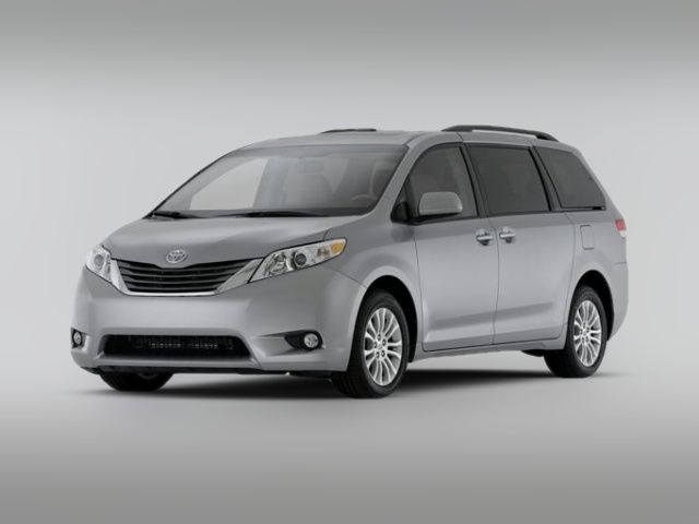 2014 Toyota Sienna LE Auto Access Seat