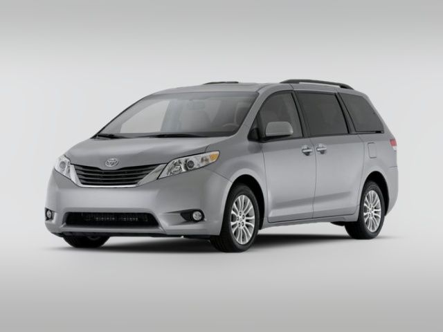 2014 Toyota Sienna LE Auto Access Seat