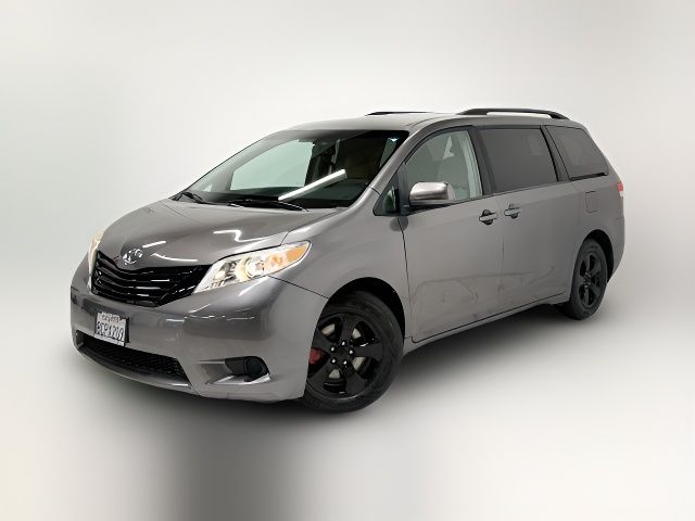 2014 Toyota Sienna LE Auto Access Seat