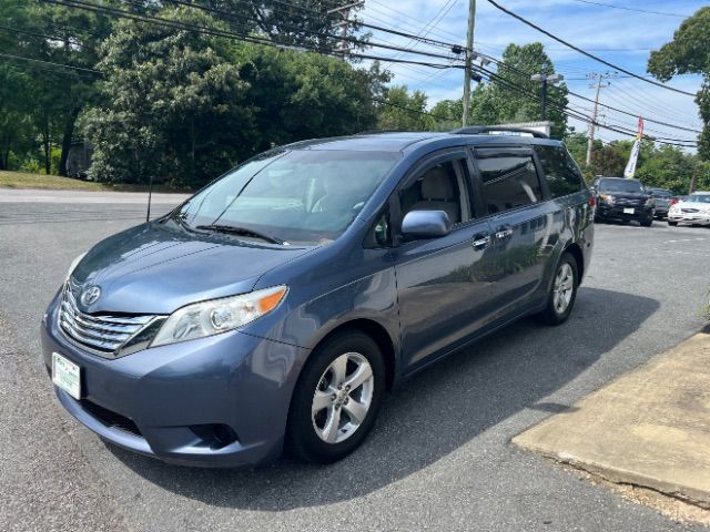 2014 Toyota Sienna 