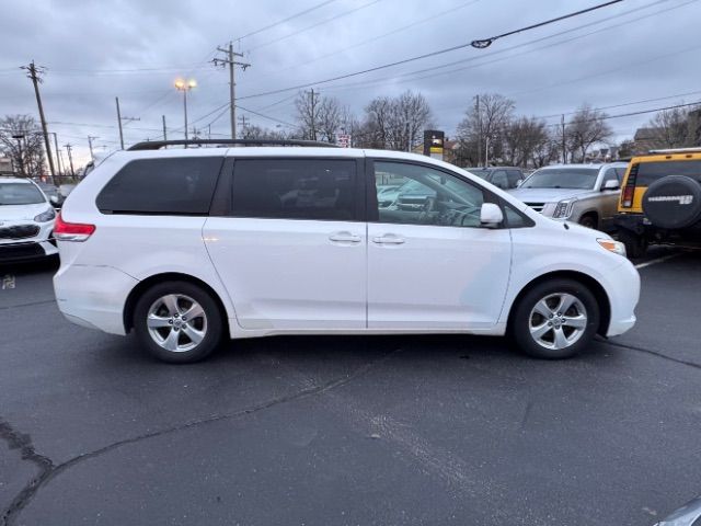 2014 Toyota Sienna 