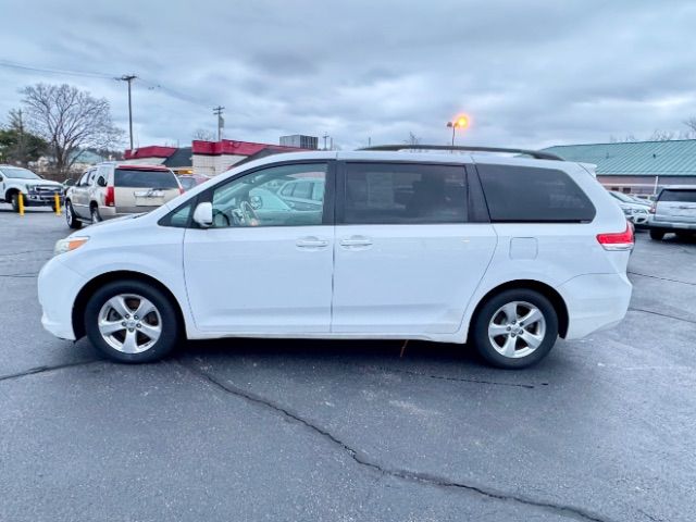 2014 Toyota Sienna 