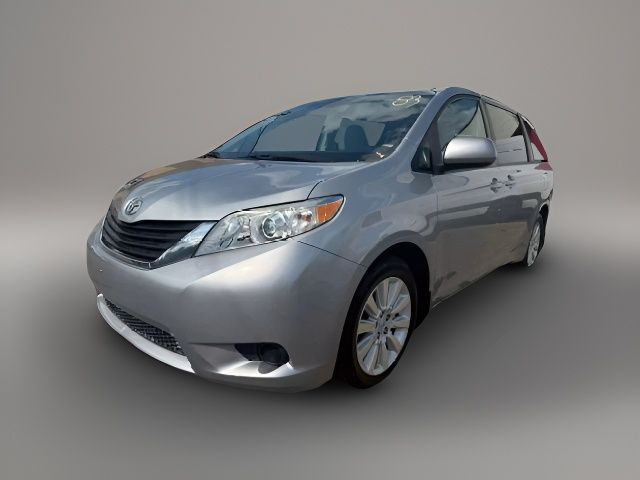 2014 Toyota Sienna LE