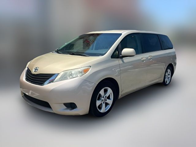 2014 Toyota Sienna LE