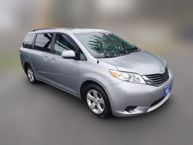 2014 Toyota Sienna LE