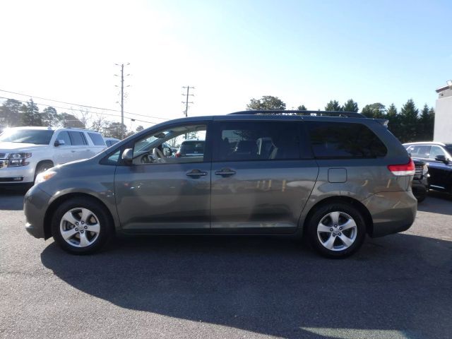 2014 Toyota Sienna LE