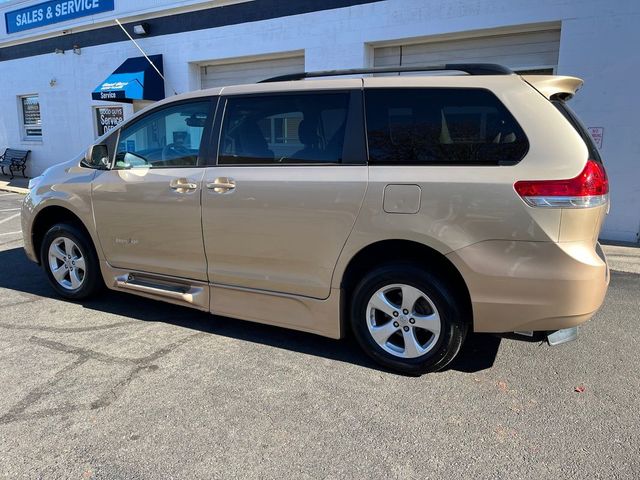 2014 Toyota Sienna 