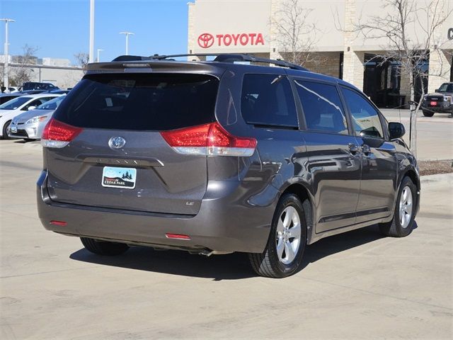 2014 Toyota Sienna LE