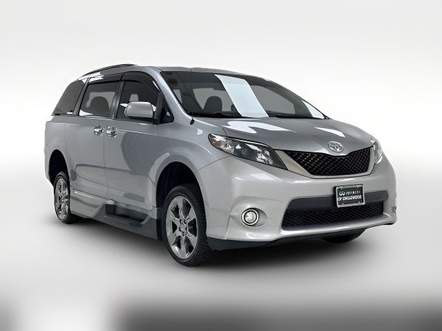 2014 Toyota Sienna SE