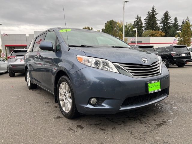 2014 Toyota Sienna XLE