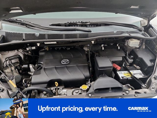 2014 Toyota Sienna 