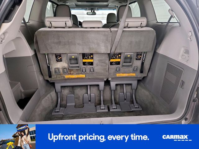 2014 Toyota Sienna 