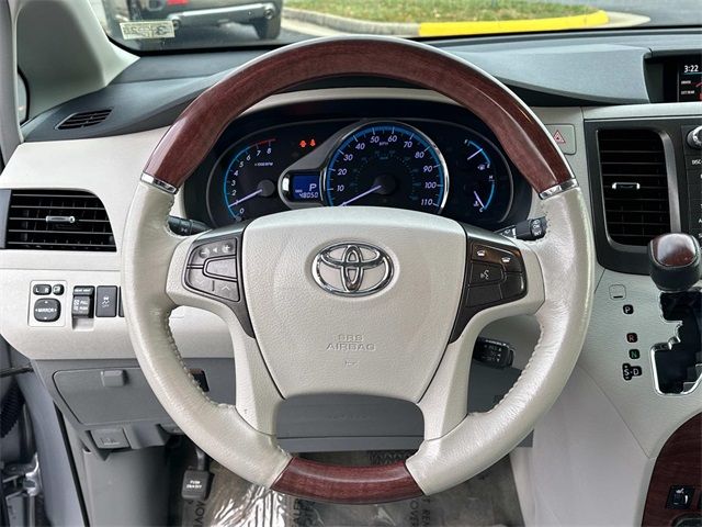 2014 Toyota Sienna 