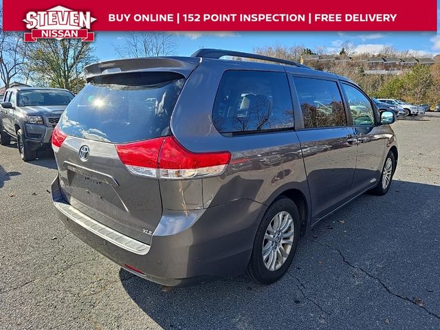 2014 Toyota Sienna 