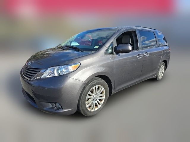 2014 Toyota Sienna 