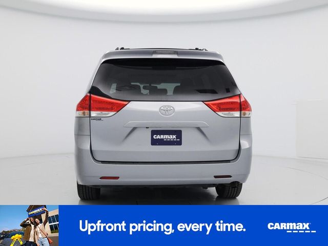 2014 Toyota Sienna 