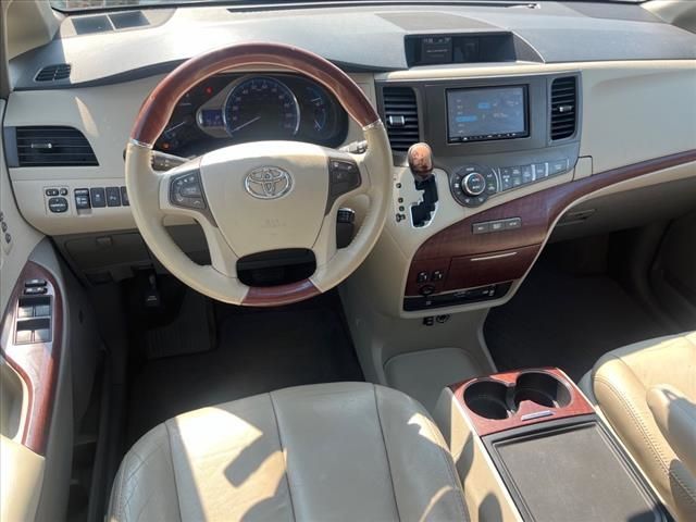 2014 Toyota Sienna XLE