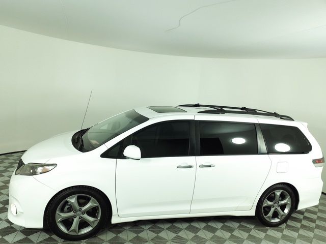 2014 Toyota Sienna SE