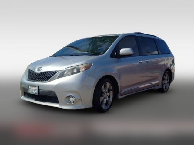 2014 Toyota Sienna SE