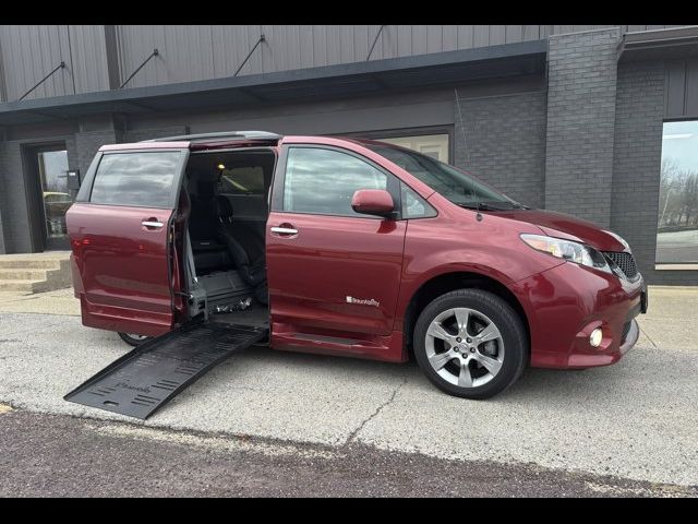 2014 Toyota Sienna SE