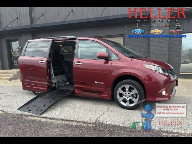 2014 Toyota Sienna SE